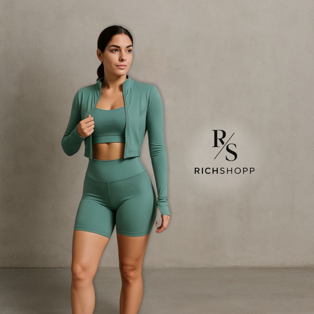 Set Fitness Mujer – Top, Chaqueta y Biker Short